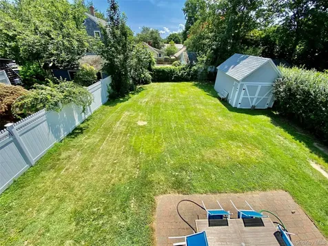 880 Wiggins Street Greenport NY 11944