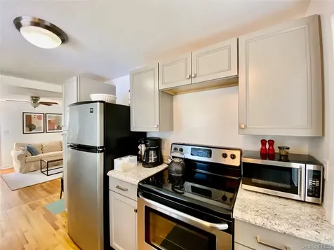 880 Wiggins Street Greenport NY 11944