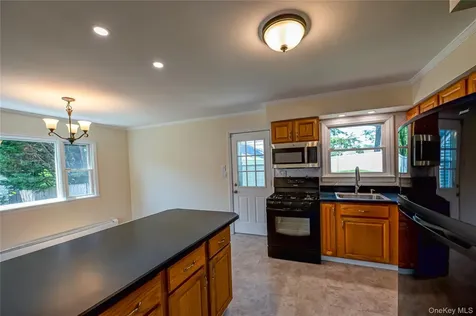 69 Allan Drive East Norwich NY 11732