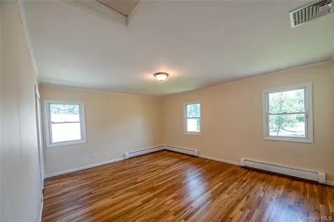69 Allan Drive East Norwich NY 11732