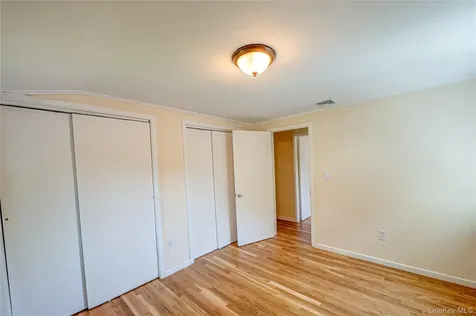 69 Allan Drive East Norwich NY 11732