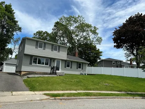 69 Allan Drive East Norwich NY 11732