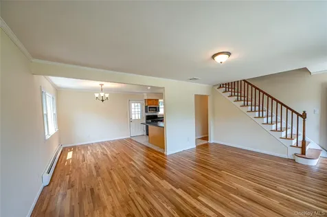 69 Allan Drive East Norwich NY 11732
