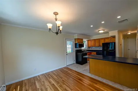 69 Allan Drive East Norwich NY 11732