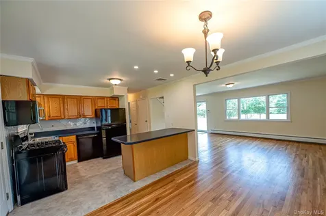69 Allan Drive East Norwich NY 11732