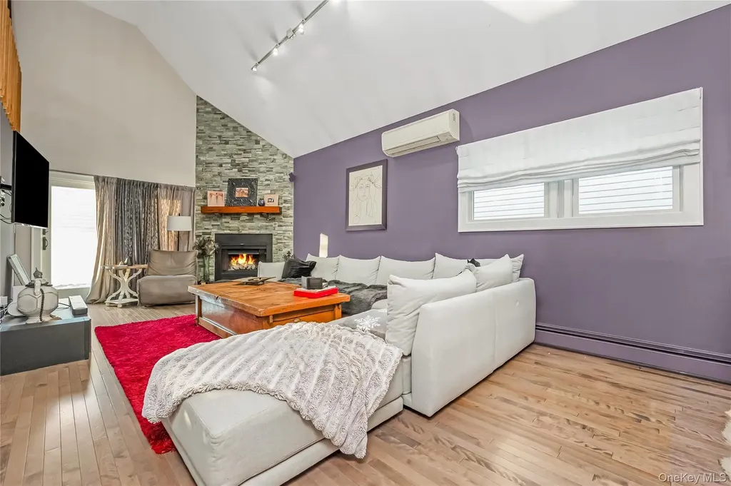 2 Martin Place Northport NY 11768