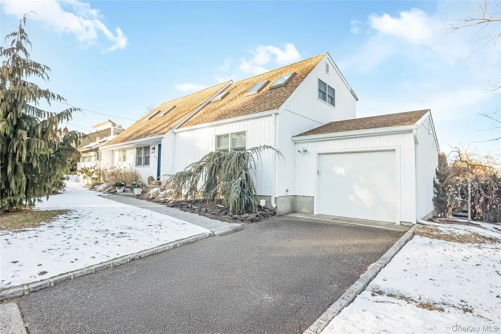 2 Martin Place Northport NY 11768