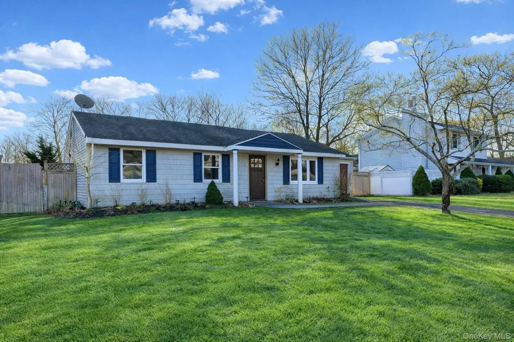 20 Ridge Haven Drive Ridge NY 11961