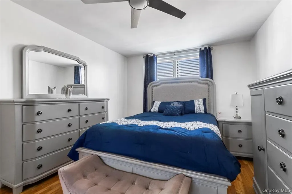 5425 Valles Avenue Bronx NY 10471