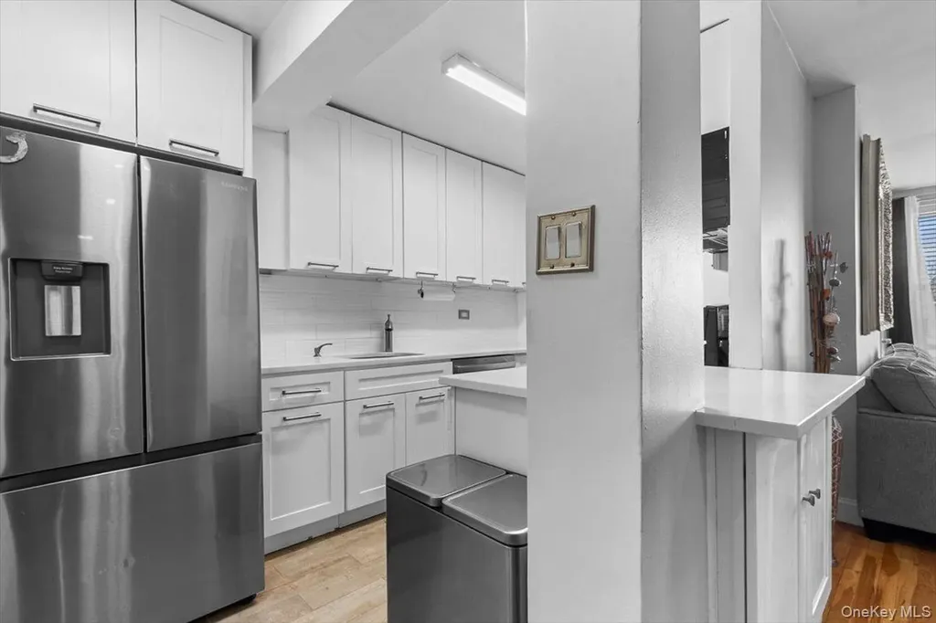 5425 Valles Avenue Bronx NY 10471