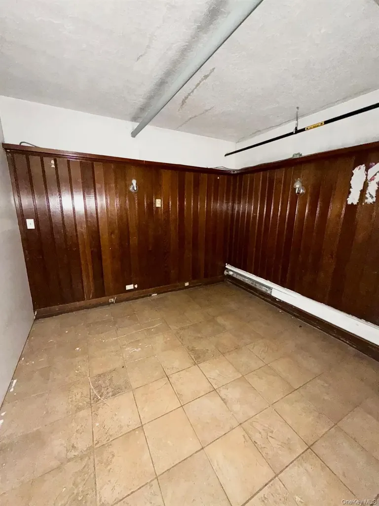 4589 Kings Highway Brooklyn NY 11234