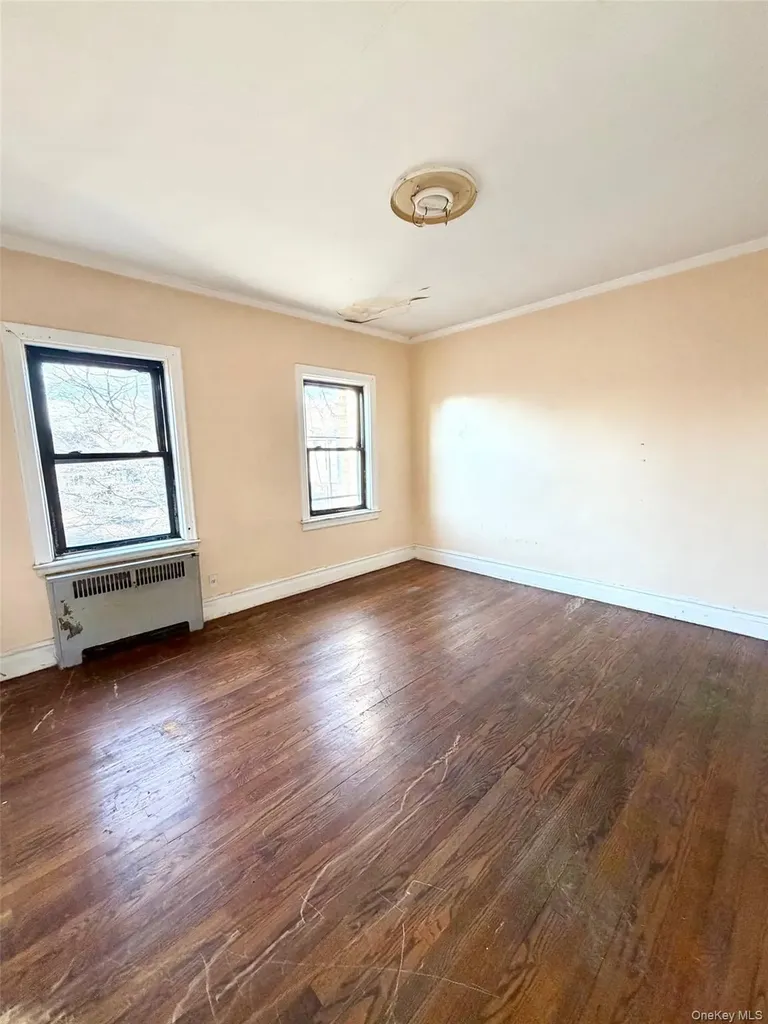4589 Kings Highway Brooklyn NY 11234