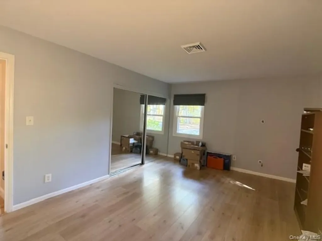 3 Seward Lane Stony Brook NY 11790