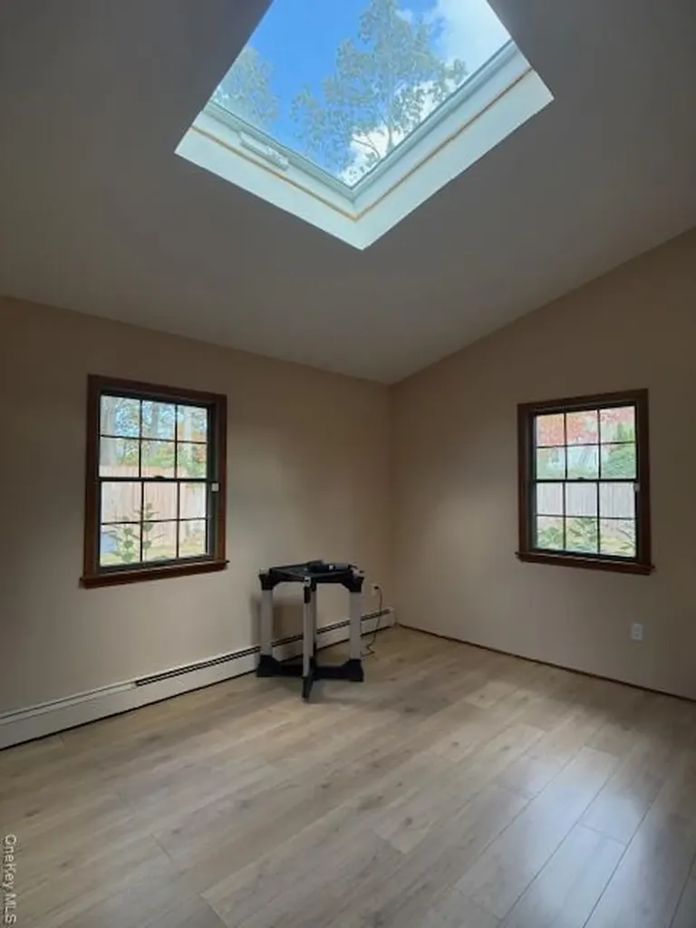3 Seward Lane Stony Brook NY 11790