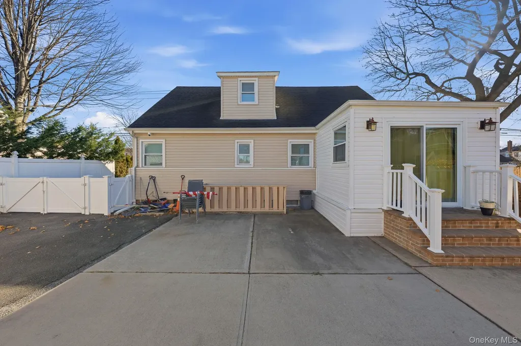 295 Union Avenue Lynbrook NY 11563