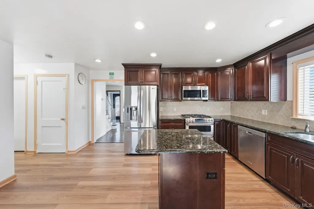 295 Union Avenue Lynbrook NY 11563