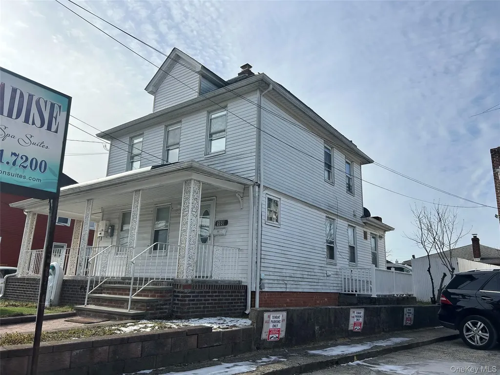 160 N Central Avenue Valley Stream NY 11580