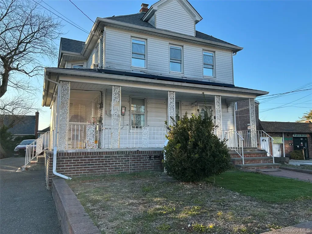 160 N Central Avenue Valley Stream NY 11580
