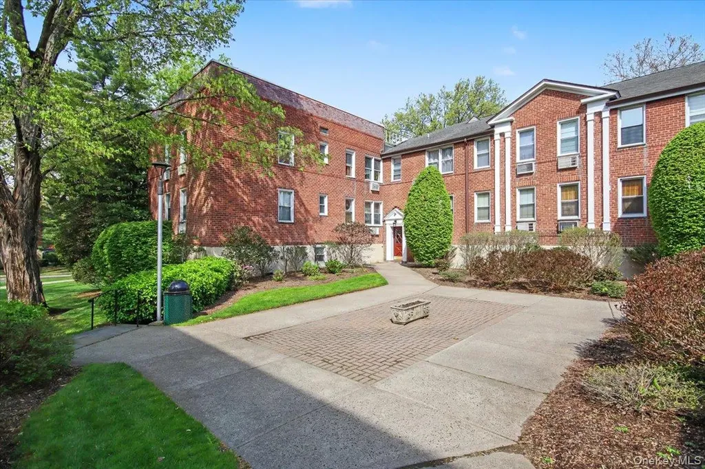329 Palmer Terrace Mamaroneck NY 10543