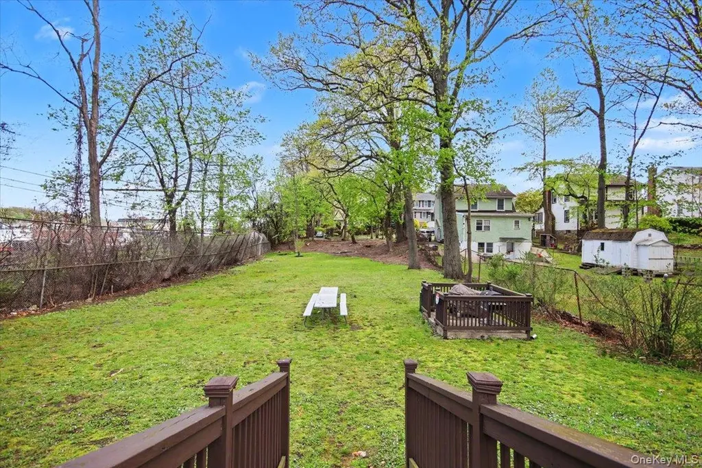 329 Palmer Terrace Mamaroneck NY 10543