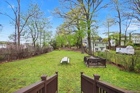 329 Palmer Terrace Mamaroneck NY 10543