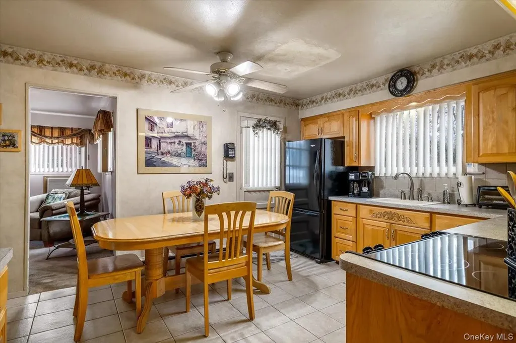 513 Starlight Drive Shirley NY 11967