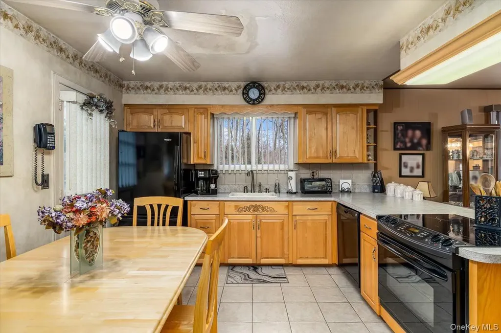 513 Starlight Drive Shirley NY 11967