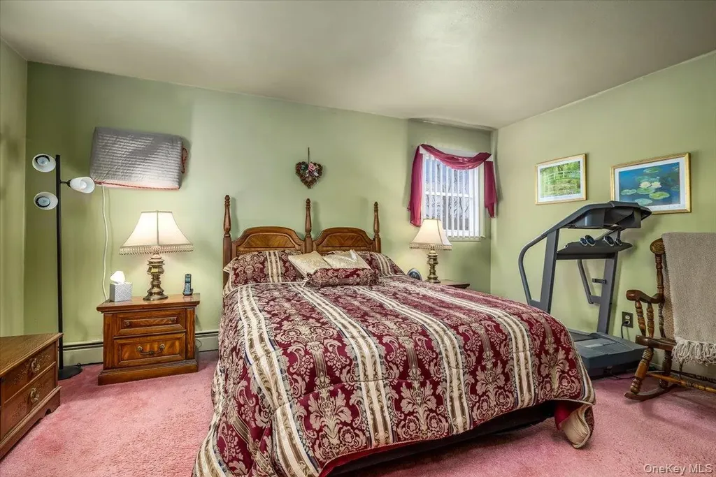 513 Starlight Drive Shirley NY 11967