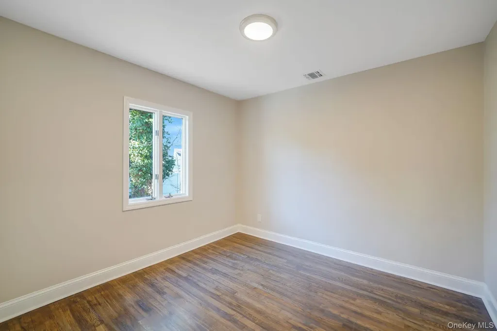 212 Babylon Turnpike Merrick NY 11566