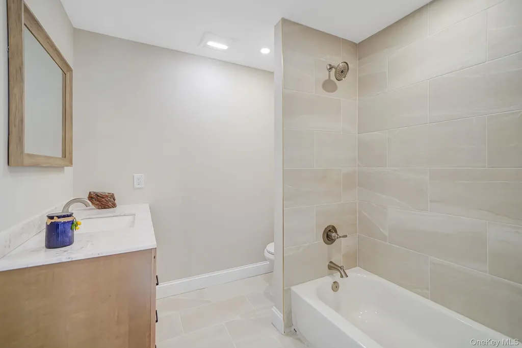 212 Babylon Turnpike Merrick NY 11566