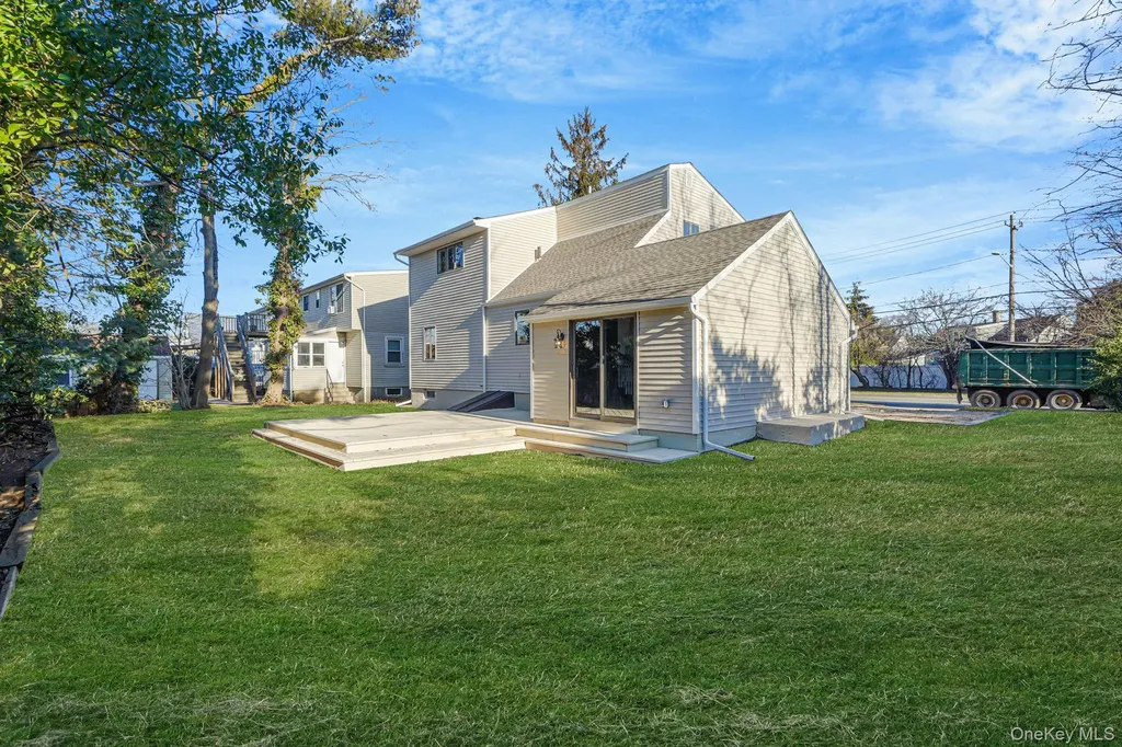212 Babylon Turnpike Merrick NY 11566