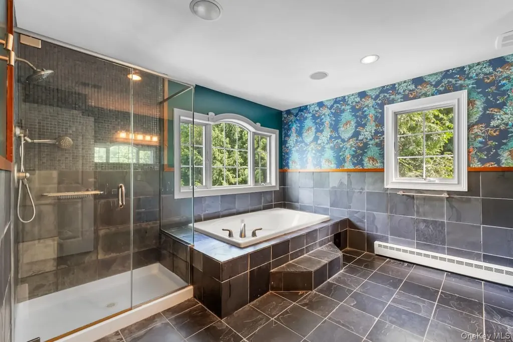 9 Ronwood Road Chestnut Ridge NY 10977