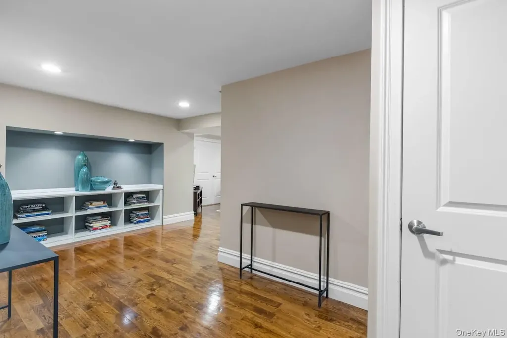 9 Ronwood Road Chestnut Ridge NY 10977