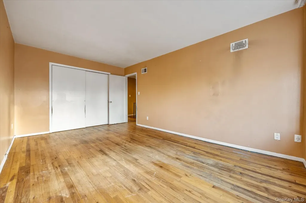 1537 144th Street Whitestone NY 11357