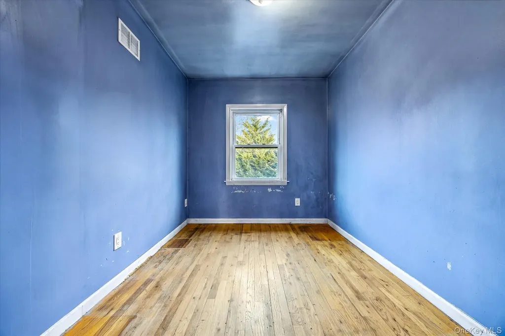 1537 144th Street Whitestone NY 11357