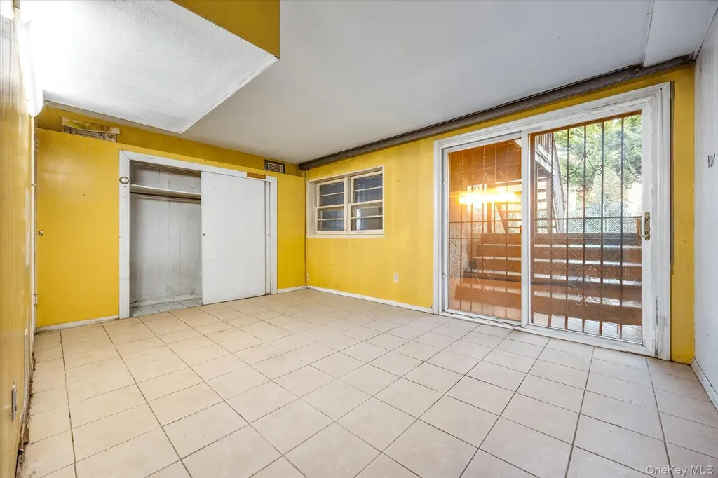 1537 144th Street Whitestone NY 11357