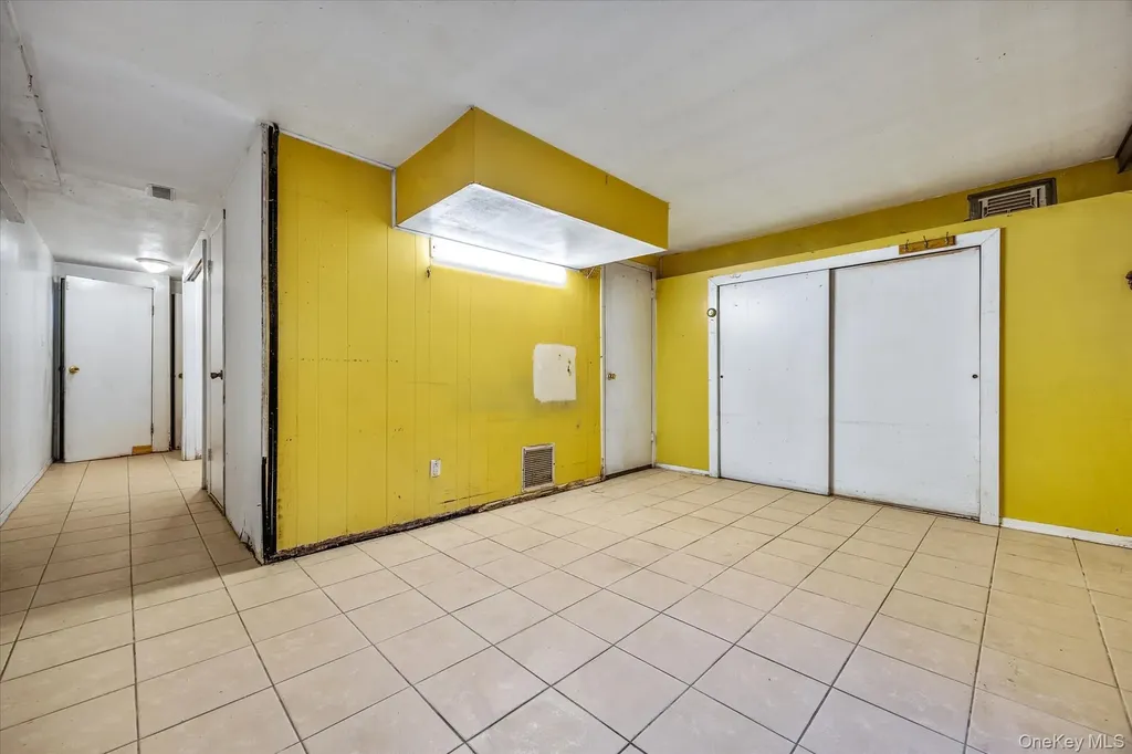 1537 144th Street Whitestone NY 11357