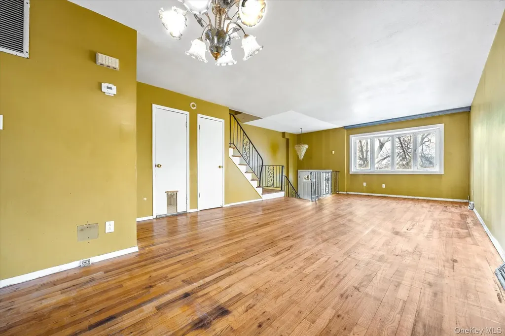1537 144th Street Whitestone NY 11357