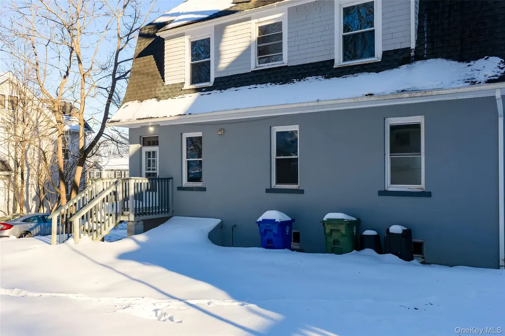 29 Beacon Street Middletown NY 10940