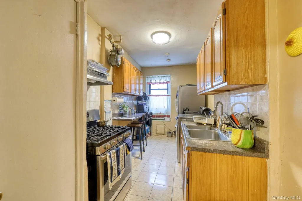 1372 Shakespear Avenue Bronx NY 10452