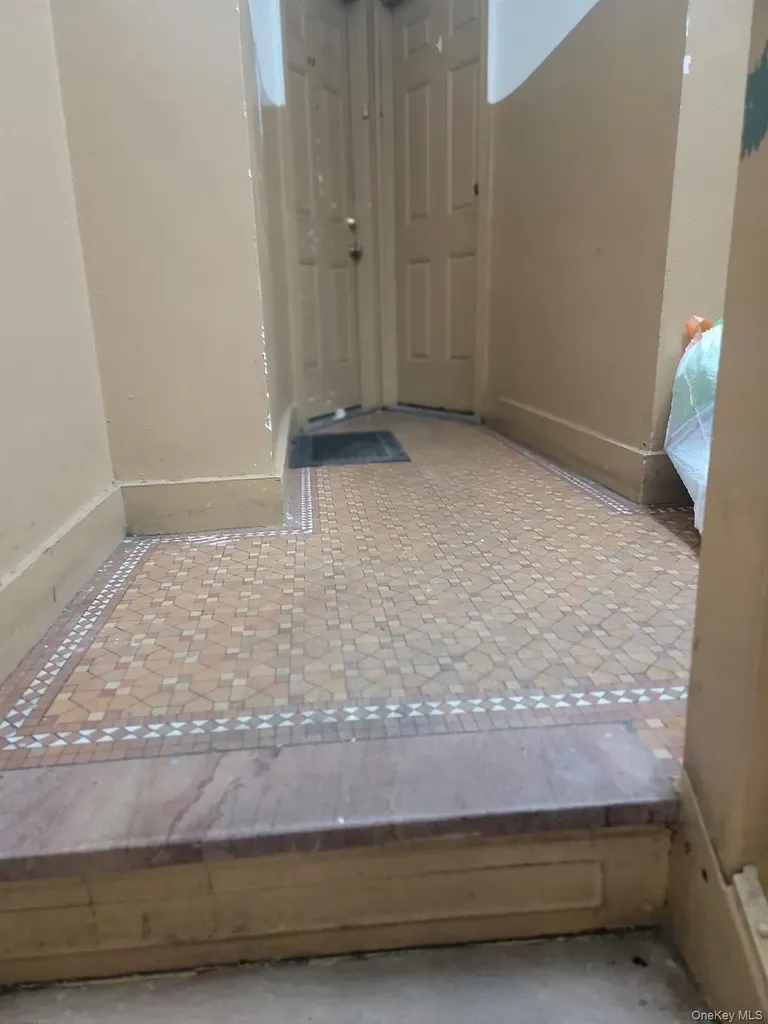 536 E 138th Street Bronx NY 10454