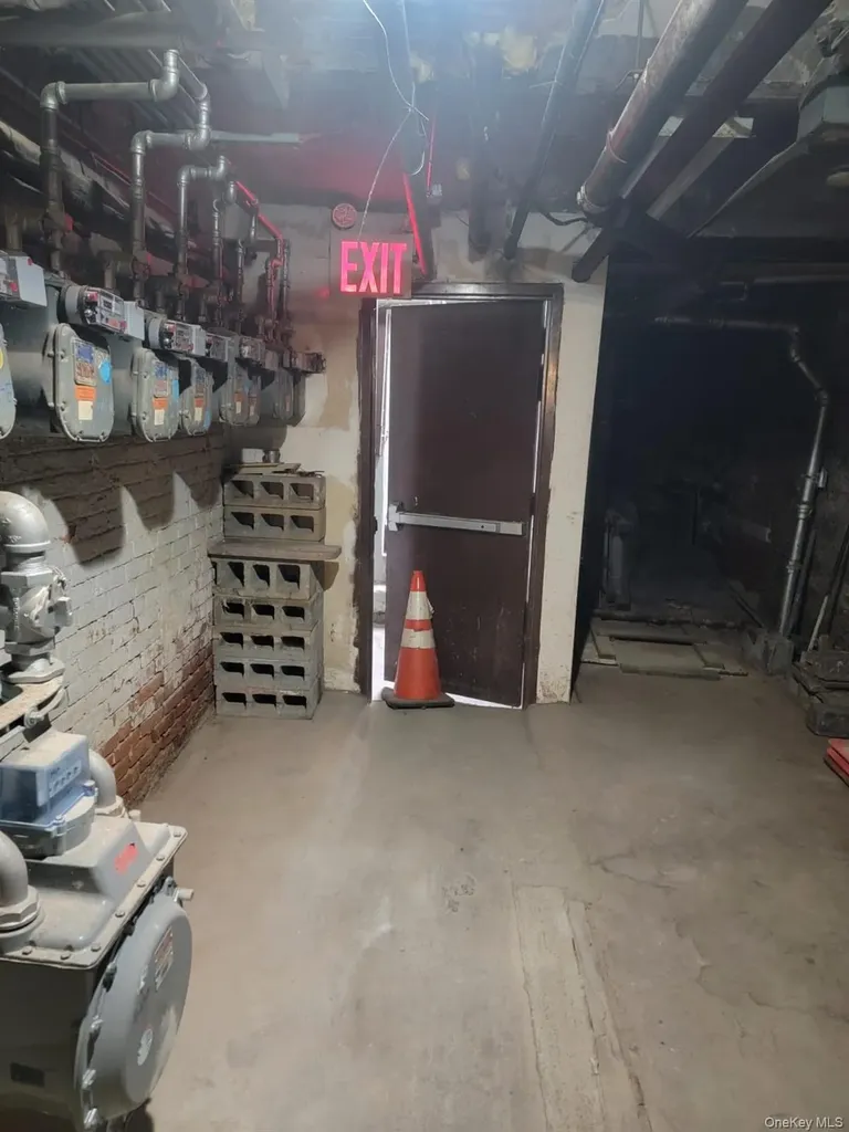 536 E 138th Street Bronx NY 10454