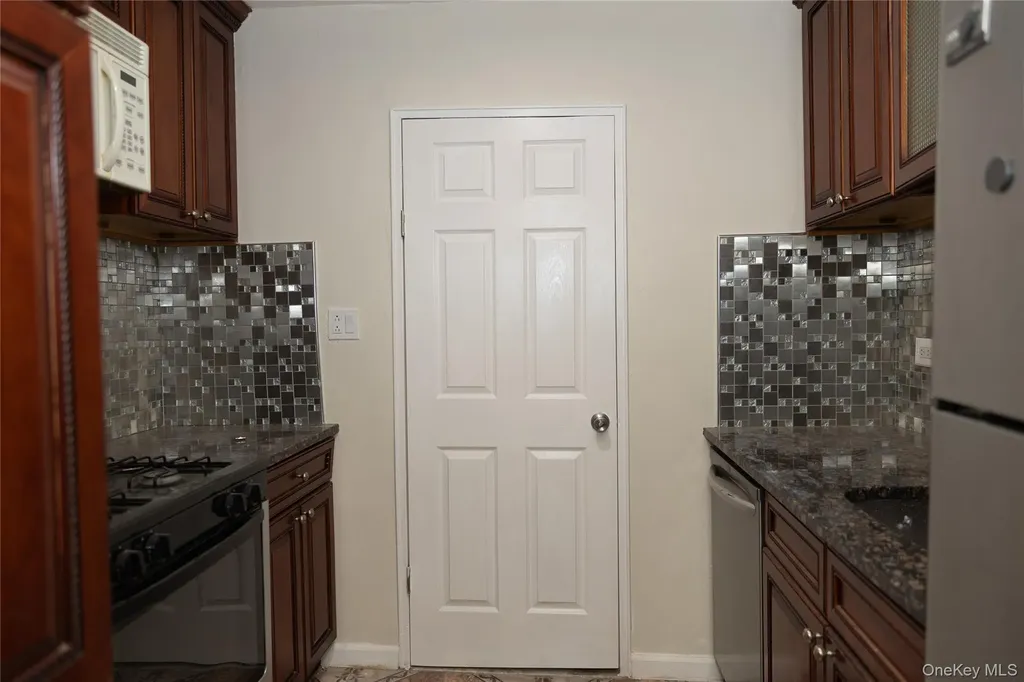 1275 E 51st Street Brooklyn NY 11234