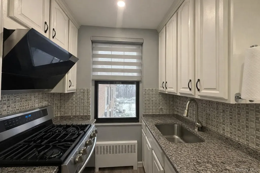 71-17 Park Drive East Flushing NY 11367