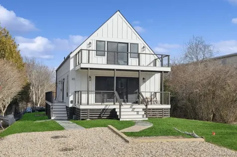 45 Ditch Plains Road Montauk NY 11954