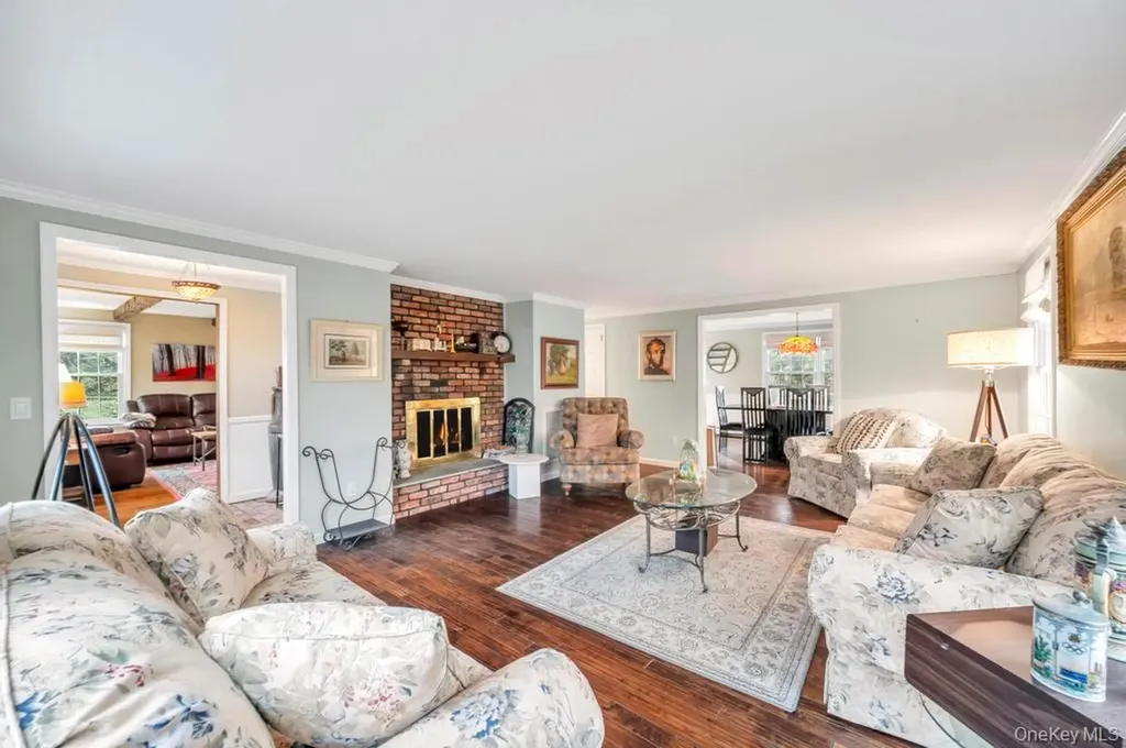 807 Union Avenue Riverhead NY 11901