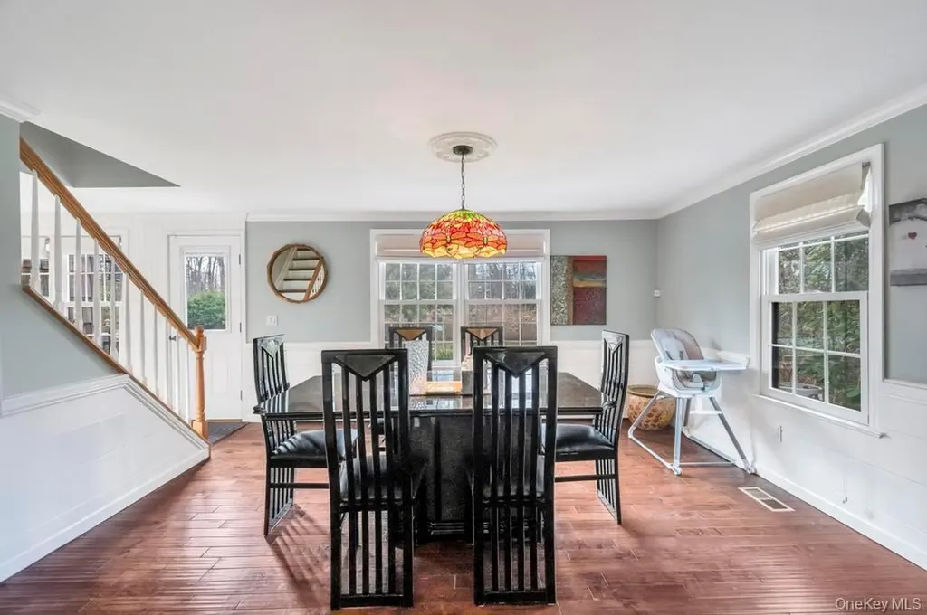 807 Union Avenue Riverhead NY 11901