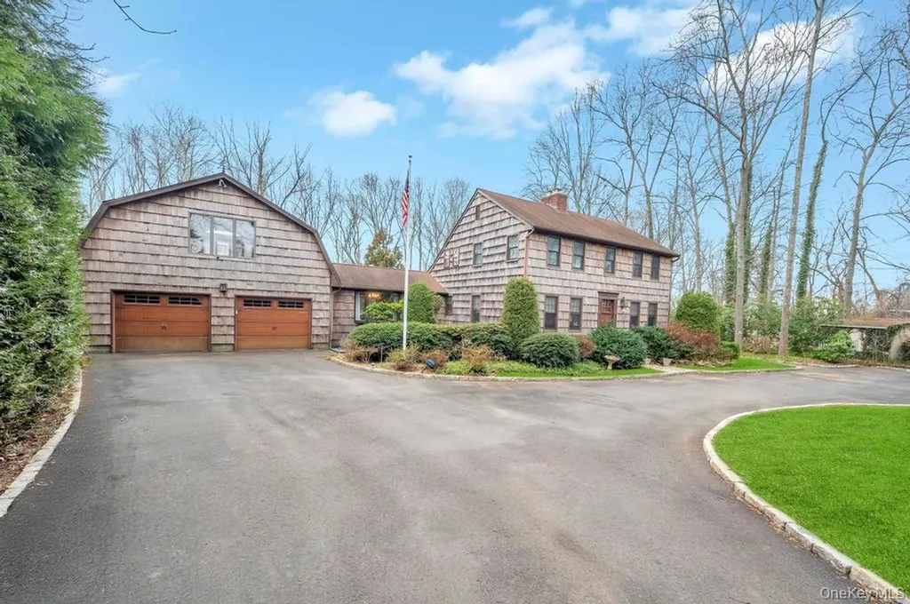 807 Union Avenue Riverhead NY 11901