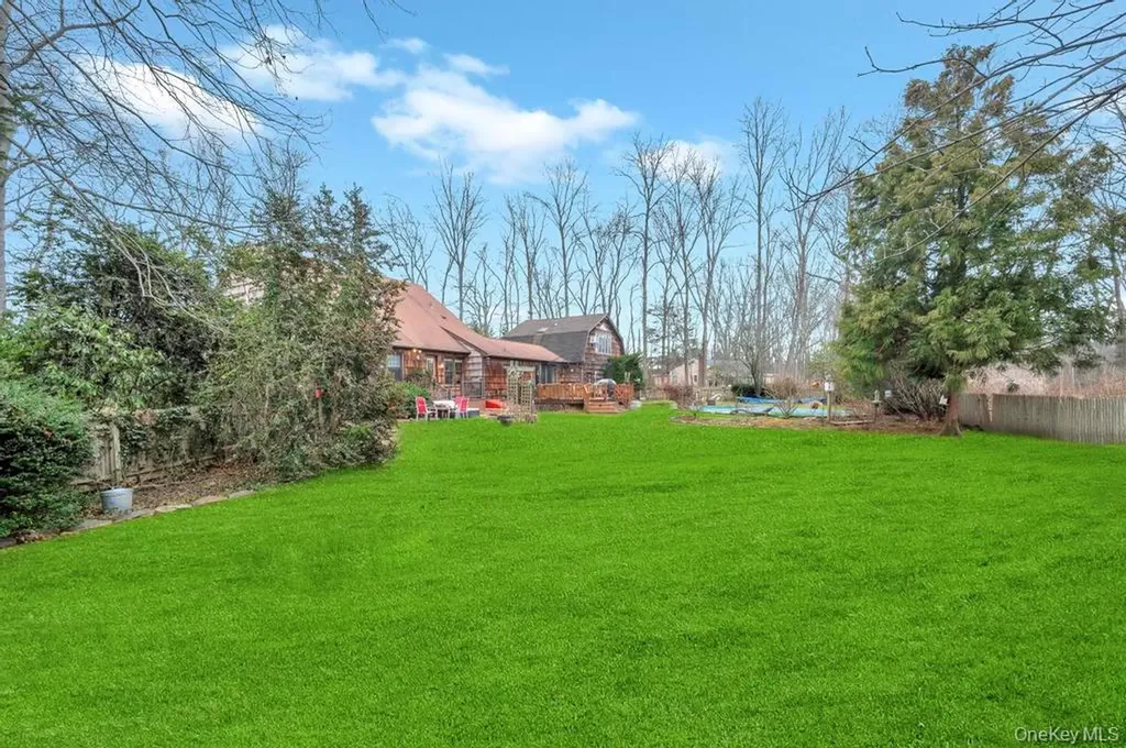 807 Union Avenue Riverhead NY 11901