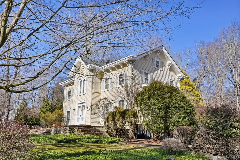 335 Roaring Brook Road Chappaqua NY 10514